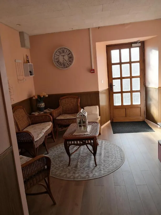 Guest house La Ruche Cantalienne Saint-Etienne-de-Chomeil
